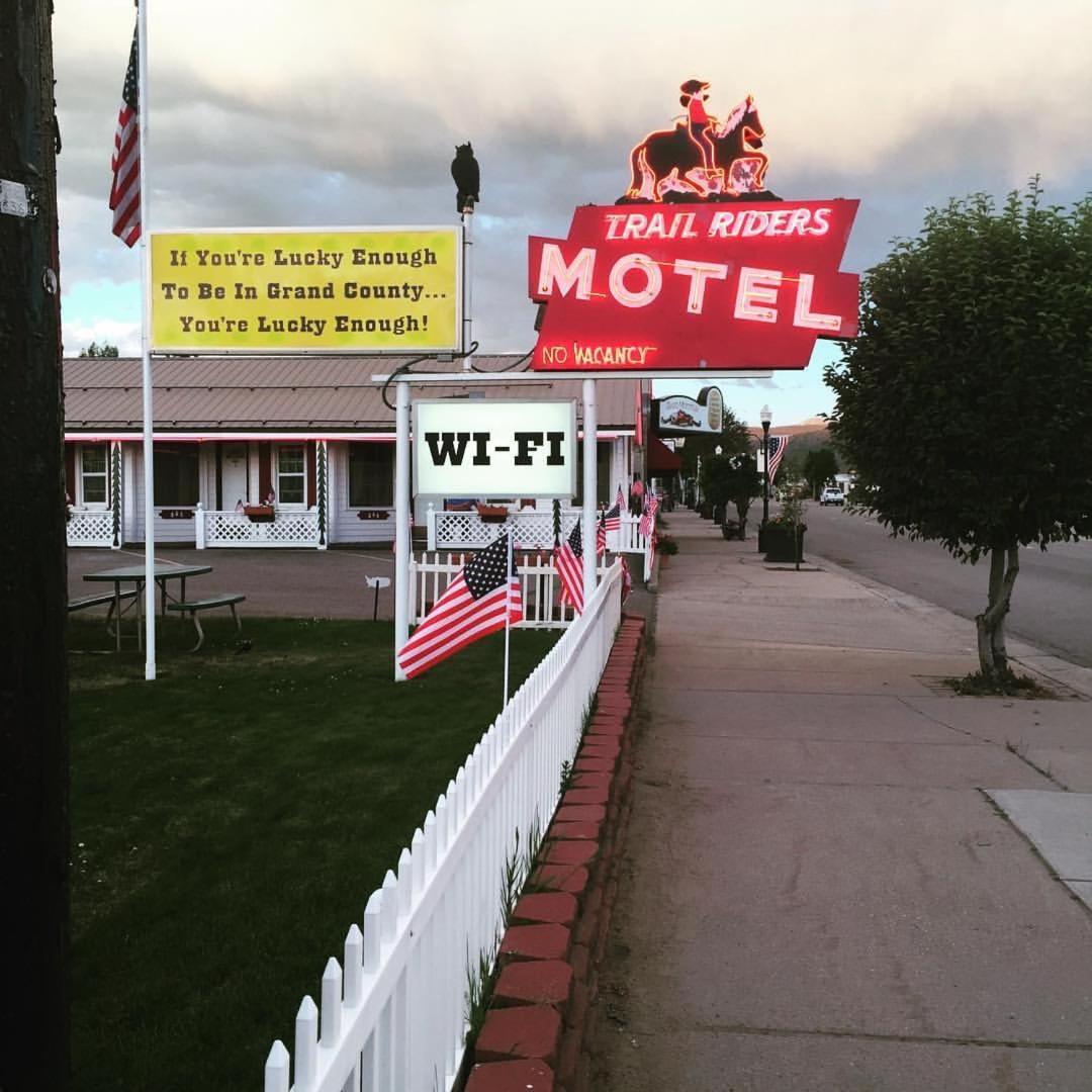 Trail Riders Motel Granby Zewnętrze zdjęcie